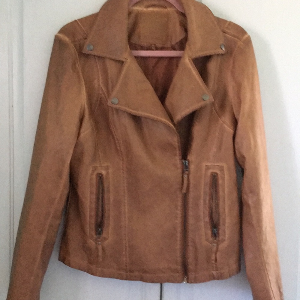 Max Studio faux leather jacket . Worn twice . Sz.M